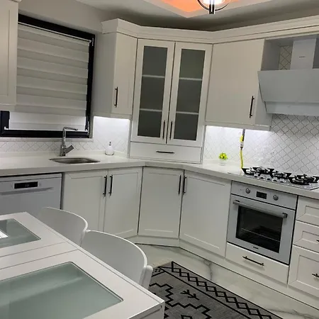 Vadi-isitmali Havuzlu-somineli-kis Bahceli-tamamen Mustakil Appartement *