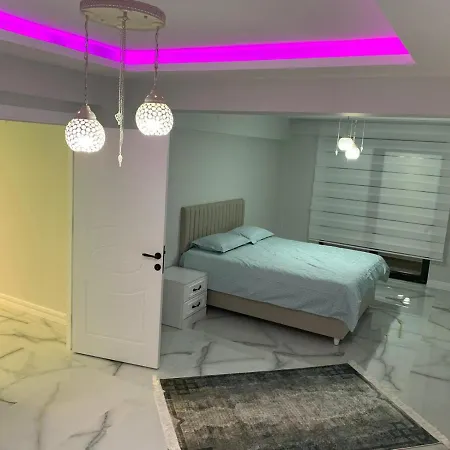 Vadi-isitmali Havuzlu-somineli-kis Bahceli-tamamen Mustakil Appartement *