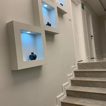 Vadi-isitmali Havuzlu-somineli-kis Bahceli-tamamen Mustakil Appartement