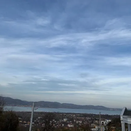 Vadi-isitmali Havuzlu-somineli-kis Bahceli-tamamen Mustakil Appartement Sapanca