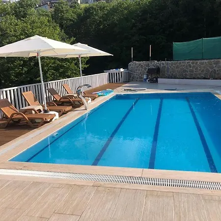 Vadi-isitmali Havuzlu-somineli-kis Bahceli-tamamen Mustakil Appartement