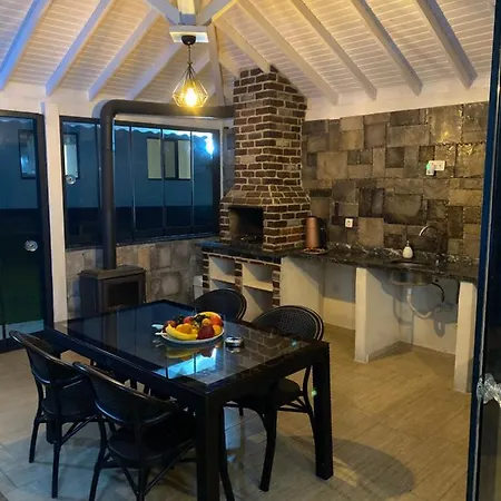 Vadi-isitmali Havuzlu-somineli-kis Bahceli-tamamen Mustakil Appartement